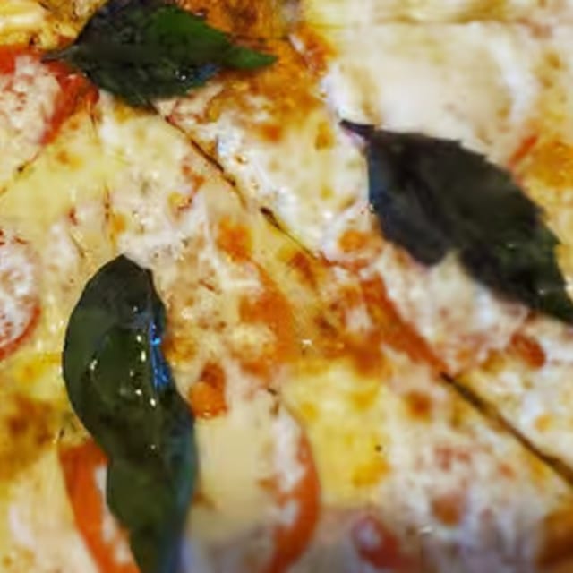Margarita Pizza.